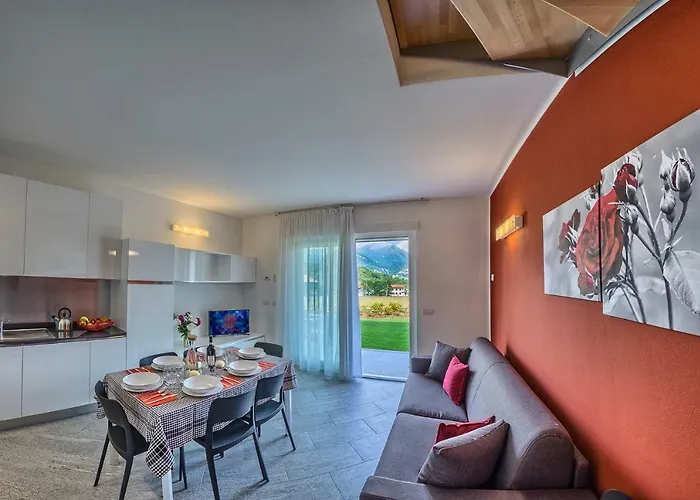 Rainbow Holiday Apartments Lake Como