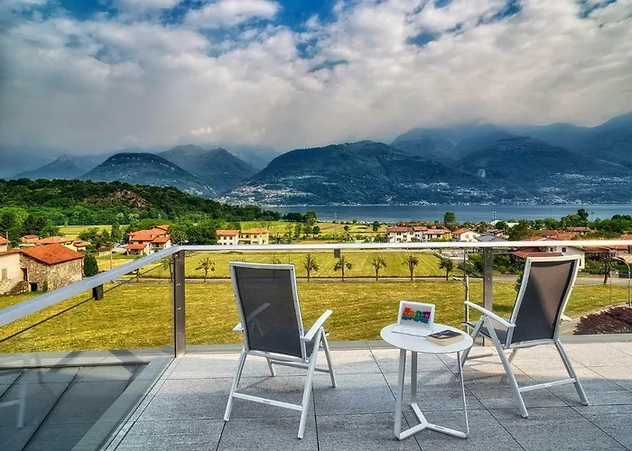 Rainbow Holiday Apartments Lake Como